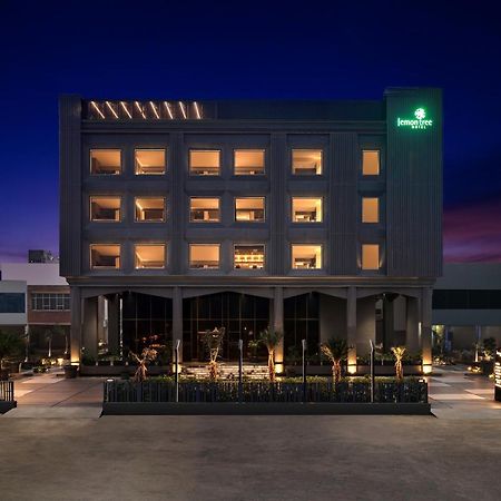 Lemon Tree Hotel, Hisār Extérieur photo